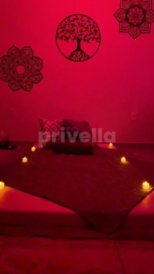 Acompanhante Espaço Afrodite, pele branca, cabelo loiro, em Campinas
