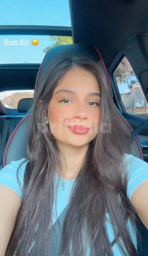 Acompanhante Isa Gênova, pele branca, cabelo castanho, em Campinas