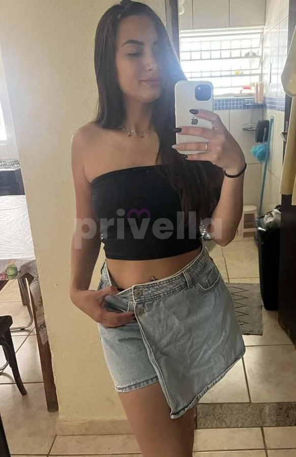 Naty Medeiros, disponível em Campinas